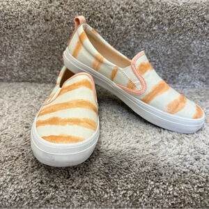 Sperry Women's Crest Twin Gore Sneaker beige and orange size 7